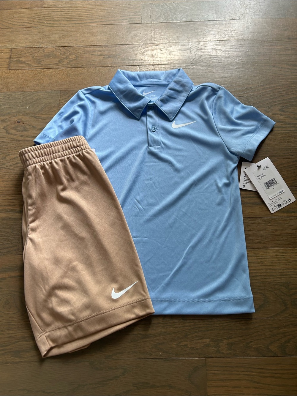 NWT Nike Boys Set size 6